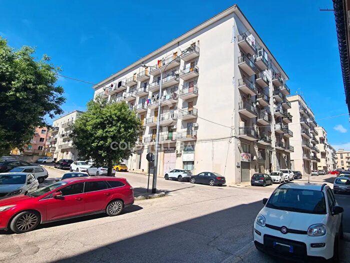 Appartamento con 5 locali in vendita in Via Magna Grecia, Martina Franca