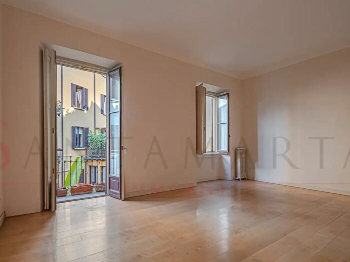 Appartamento con 5 locali in vendita in Piazza Nicolò Tommaseo, Milano