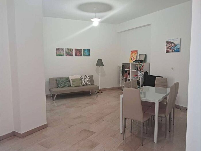 Appartamento quadrilocale in affitto in VIALE CARLO SIGONIO, Sant'Agnese Università, Modena