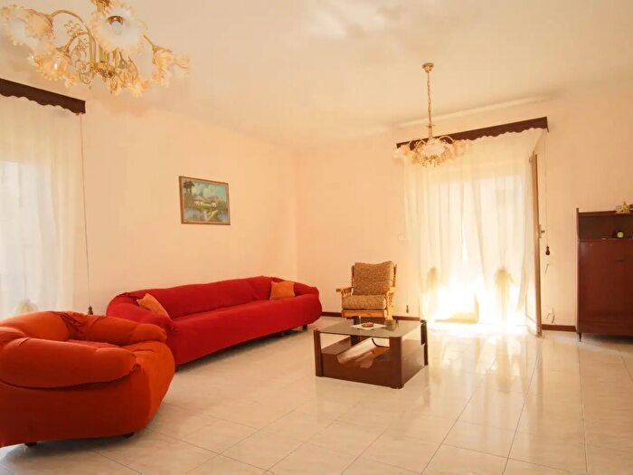 Appartamento trilocale in vendita in Viale Maria Immacolata, Mascali