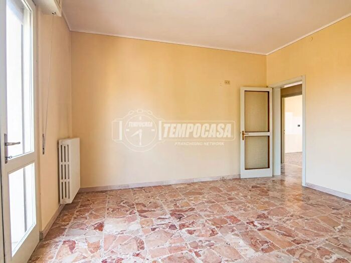 Appartamento trilocale in vendita in Rovato
