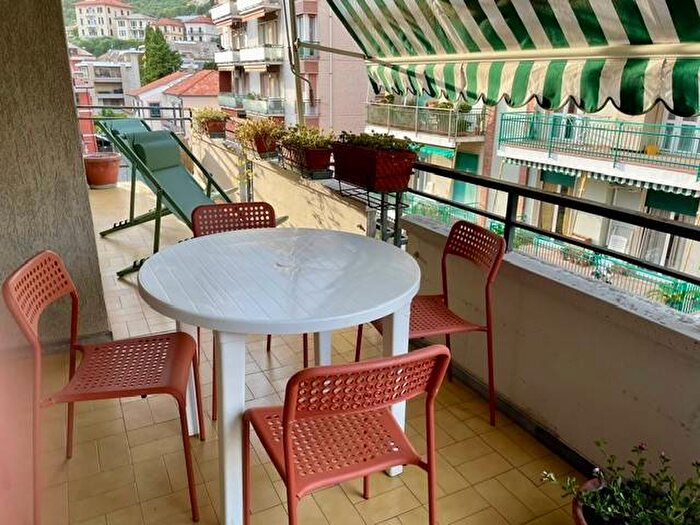 Appartamento quadrilocale in affitto in Vico Saline, Centro, Chiavari