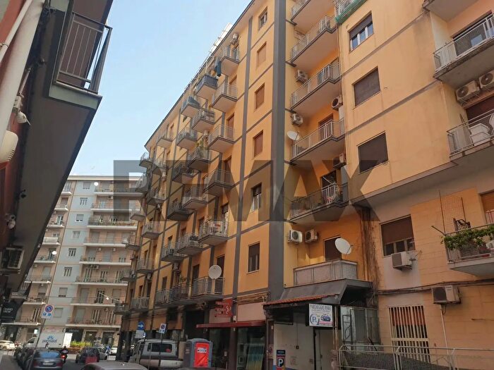 Appartamento trilocale in vendita in Via Piave, Catania