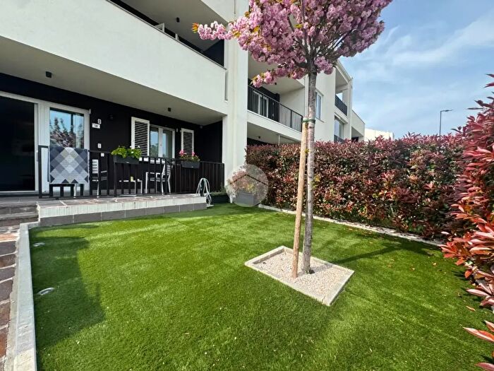 Appartamento trilocale in vendita in Via Firenze, Savignano Sul Rubicone