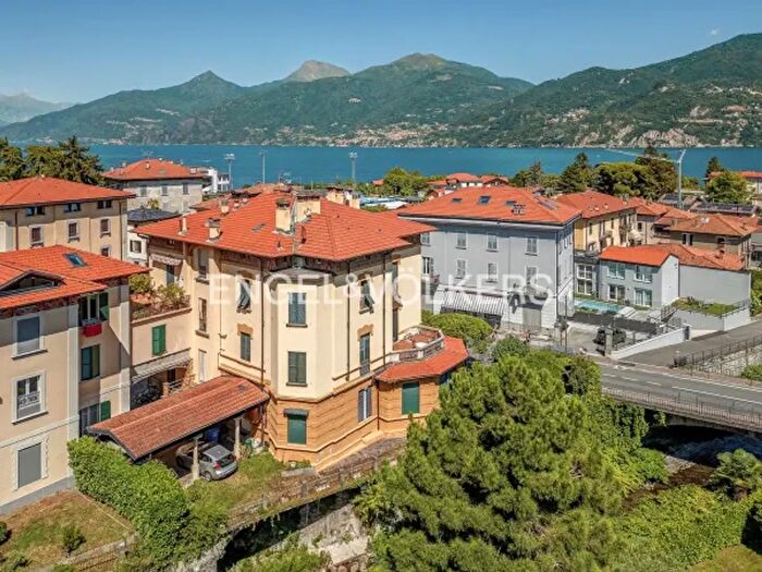 Appartamento trilocale in vendita in Via Annetta E Celestino Lusardi, Menaggio