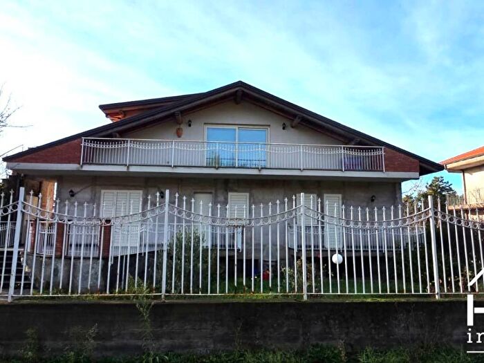 Appartamento trilocale in affitto in Via Bosco, Ragalna