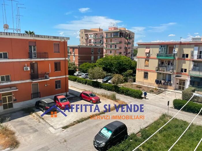 Appartamento quadrilocale in vendita in Via Bulgaria, Siracusa