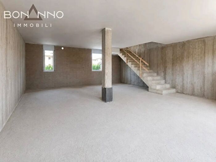 Casa con 7 locali in vendita in Via Palladio, Camposampiero