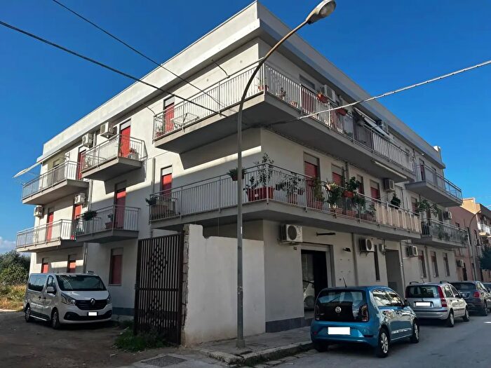 Appartamento quadrilocale in vendita in Via Imbriani a, Cinisi