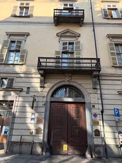 Appartamento bilocale in affitto in Via Vittorio Alfieri, Piazza Solferino, Torino