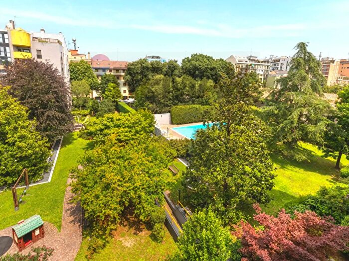 Appartamento trilocale in vendita in Milano