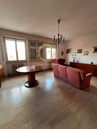 Appartamento quadrilocale in vendita in Via delle Grazie, Livorno