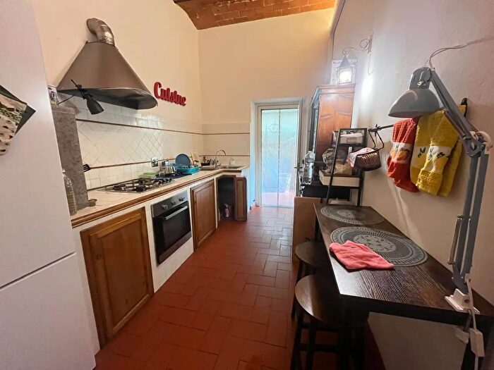 Appartamento quadrilocale in vendita in Viale Corsica, Firenze
