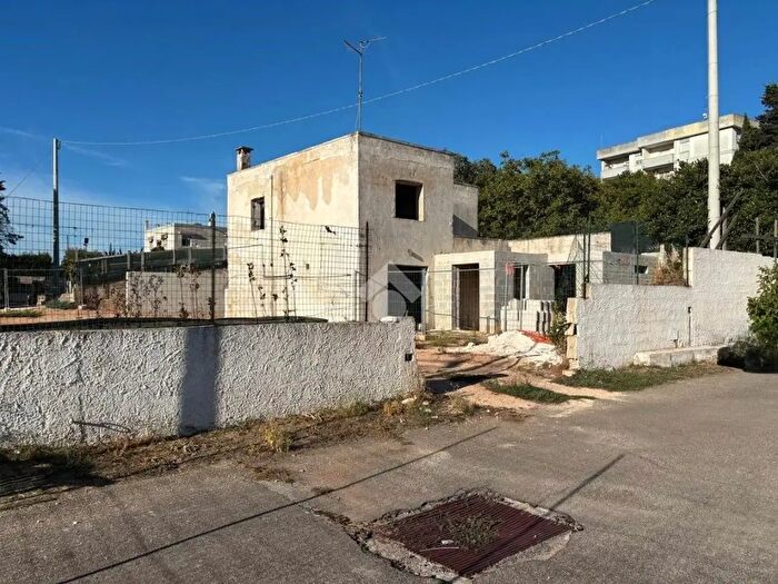Casa quadrilocale in vendita in Via Massafra, Martina Franca
