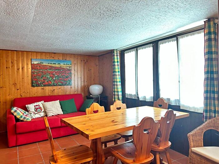 Appartamento bilocale in affitto in Via Motta, Motta Di Sotto, Campodolcino