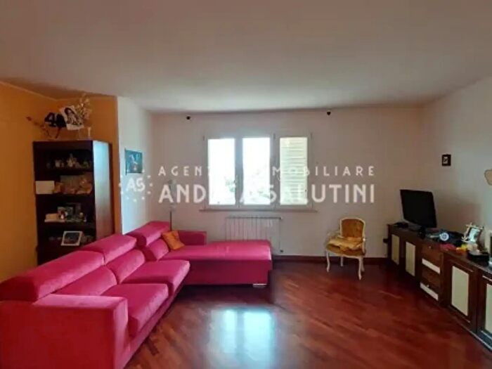 Casa con 6 locali in vendita in Santa Maria A Monte