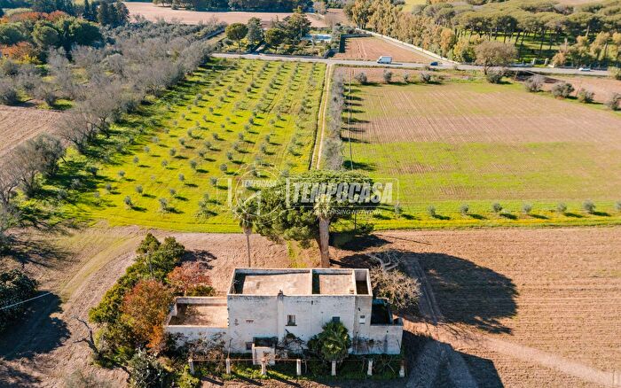 Casa con 5 locali in vendita in Contrada Morella Snc, Cutrofiano