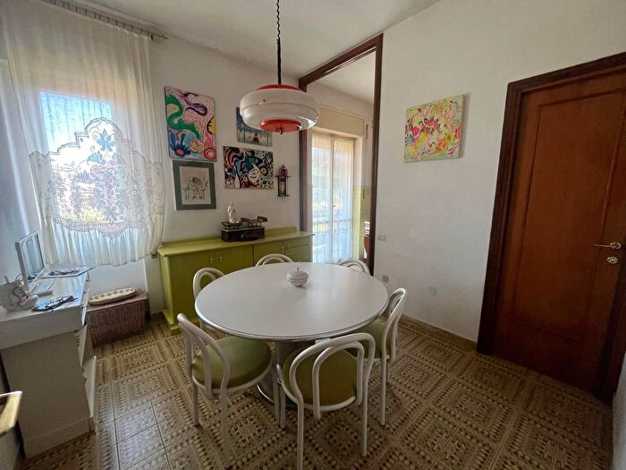 Appartamento con 7 locali in vendita in Terni