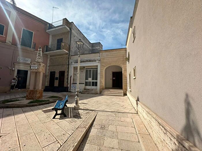 Casa con 5 locali in vendita in Via Vittorio Emanuele II Salice Salentino Lecce, Salice Salentino