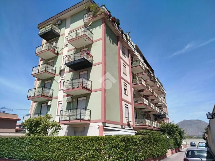 Appartamento bilocale in vendita in Via Dietro La Parrocchia, Palermo