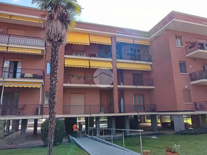 Appartamento trilocale in vendita in Via Generale Perotti, Chieri