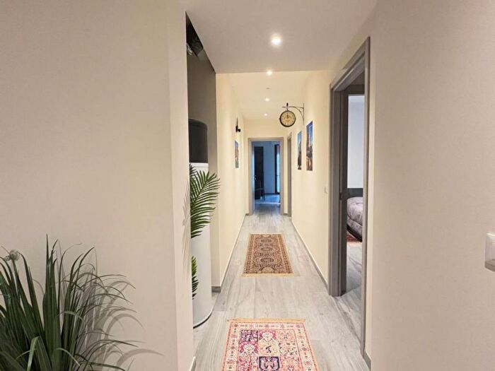 Appartamento quadrilocale in affitto in Oltreletimbro Santa Rita, Savona