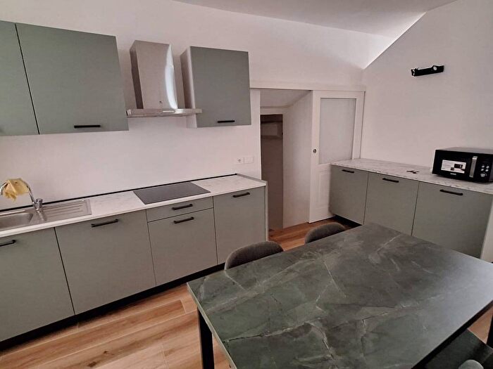 Appartamento trilocale in affitto in Via Giuseppe Mazzini, Centro Storico, Perugia