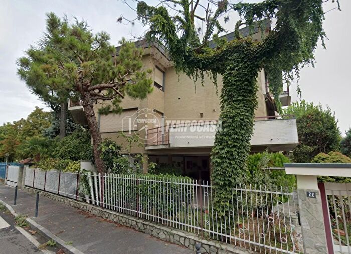 Appartamento con 5 locali in vendita in Via Paganini, Cinisello Balsamo