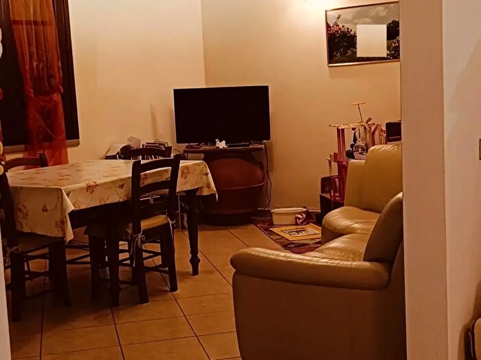 Casa con 6 locali in affitto in Empoli
