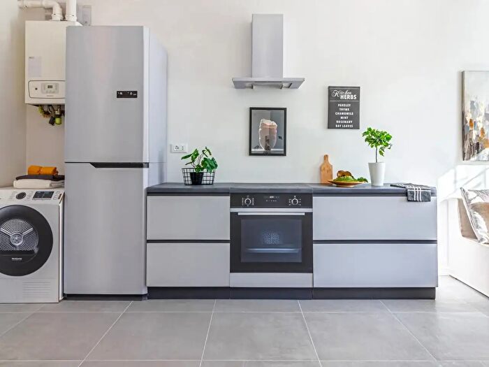 Appartamento bilocale in vendita in Via dellUccellino, Bologna