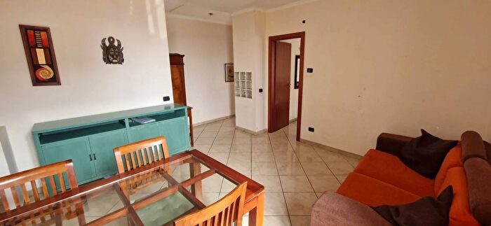 Appartamento trilocale in vendita in Via Ettore Ronconi Genzano di Roma, Genzano Di Roma