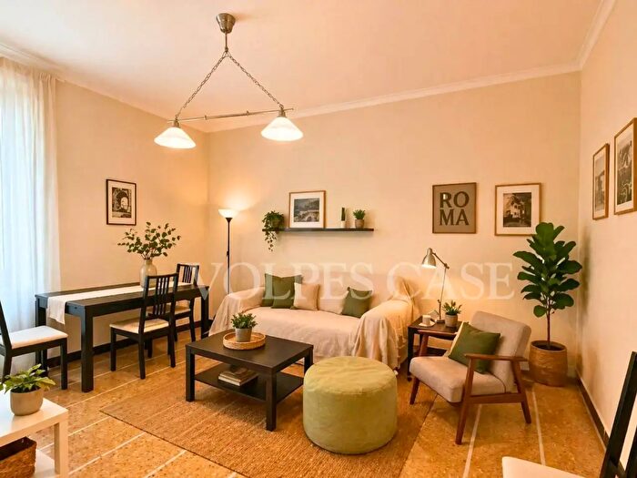 Appartamento con 5 locali in vendita in Viale di Trastevere, Roma