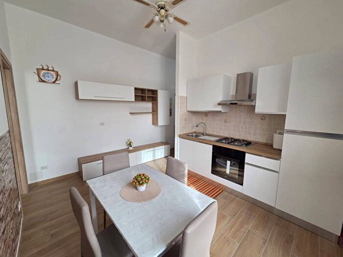 Appartamento bilocale in affitto in Viale dei Romagnoli, Ostia Antica, Roma