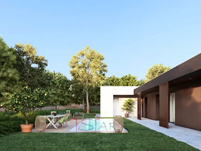 Casa con 5 locali in vendita in Via Armistizio, Padova