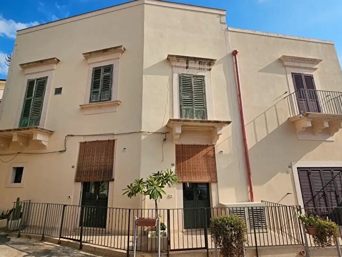 Casa con 5 locali in vendita in Via Fornai, Pozzallo