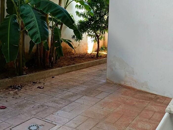 Casa con 5 locali in vendita in Via Apulia, Martano