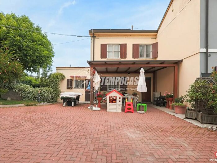 Appartamento bilocale in vendita in Via San Vitale, Imola
