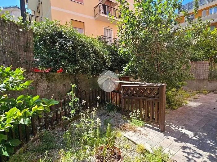 Appartamento quadrilocale in vendita in Appartamento Via Alberto Guglielmotti, Genova