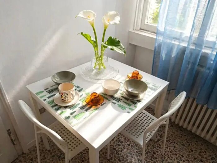 Appartamento bilocale in affitto in Via Francesco Brioschi, Milano