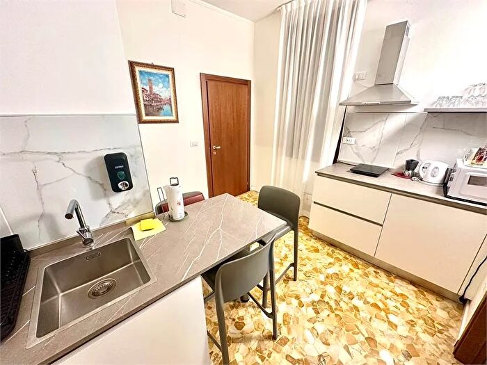 Appartamento con 7 locali in vendita in Venezia