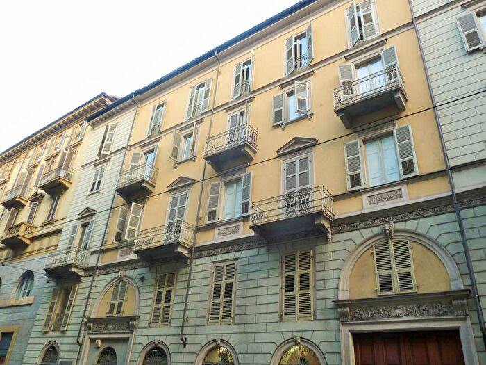 Casa monolocale in affitto in Via Alfonso Bonafous, Via della Rocca, Torino