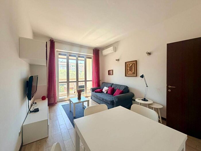 Appartamento bilocale in affitto in Via Sebastiano Veniero, Monte Rosa Lotto, Milano