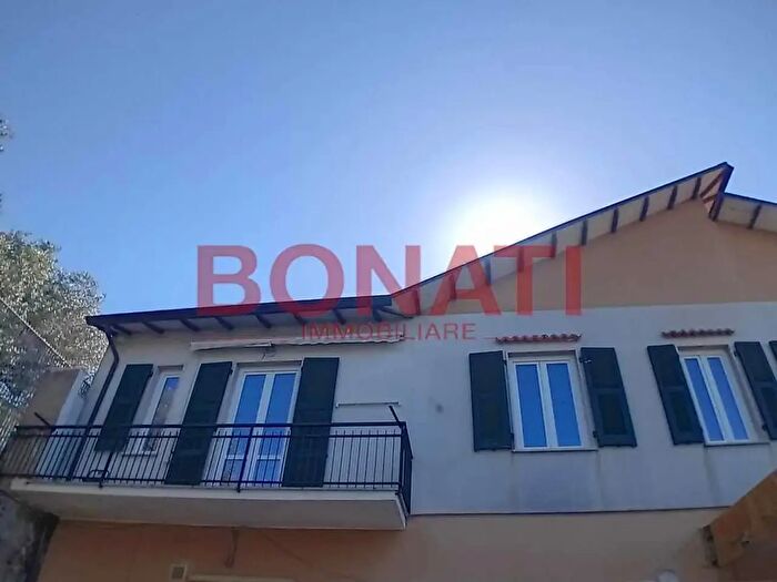 Appartamento con 5 locali in vendita in Via della Repubblica, Aulla