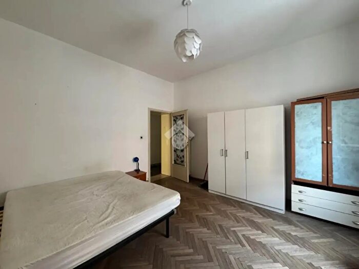Appartamento quadrilocale in vendita in Viale C Sigonio, Modena