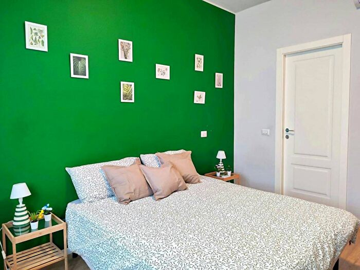 Appartamento trilocale in affitto in Via Giacomo Griziotti, Pagano, Milano