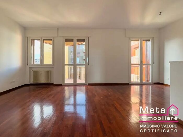 Appartamento trilocale in affitto in Via Kennedy, San Donato Milanese