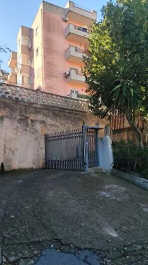 Appartamento quadrilocale in vendita in Via Comunale San Filippo Superiore, Messina