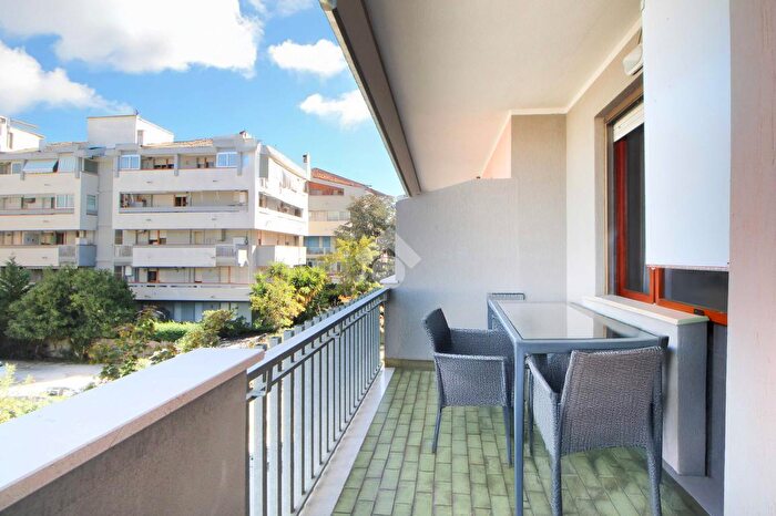 Appartamento trilocale in vendita in Via Monte Amaro, Francavilla Al Mare