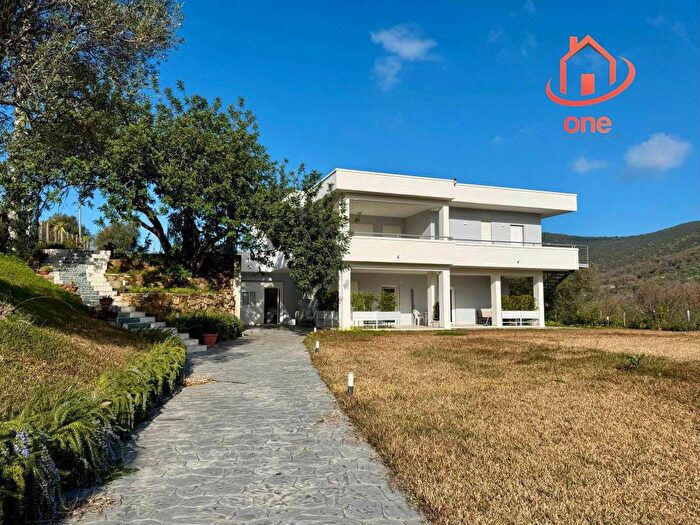 Appartamento bilocale in affitto in Via Santa Rosa, Castellabate