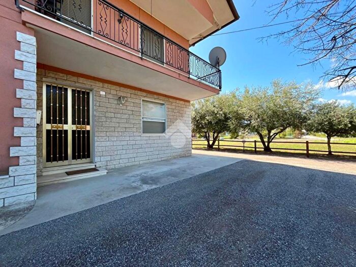 Casa con 6 locali in vendita in Piazza Panzini, Canonica, Santarcangelo di Romagna